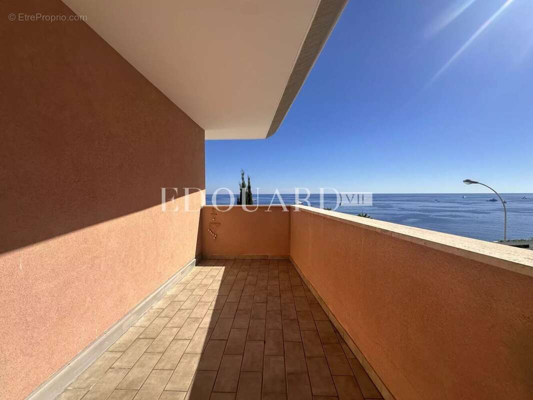 Appartement à ROQUEBRUNE-CAP-MARTIN