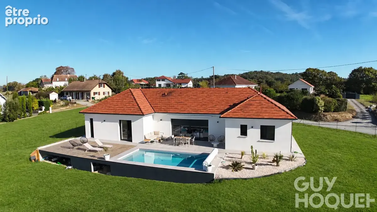 Maison contemporaine de 143 m² avec piscine et vue Pyrénées sur ORTHEZ - photo 2