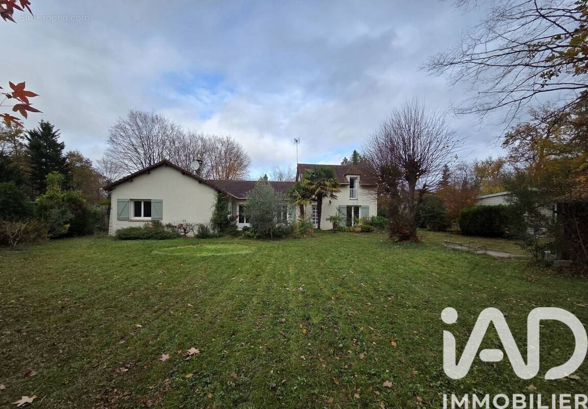 Photo 1 - Maison à LAMORLAYE