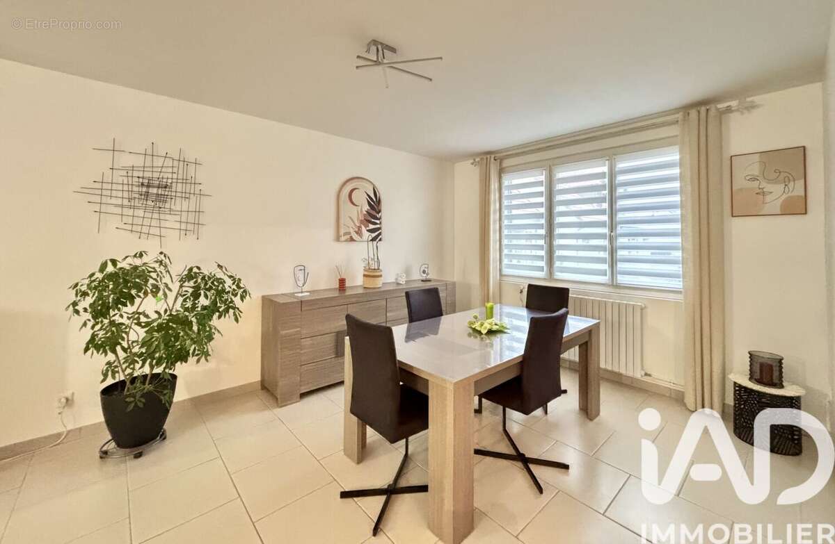 Photo 2 - Maison à MAREUIL-LES-MEAUX