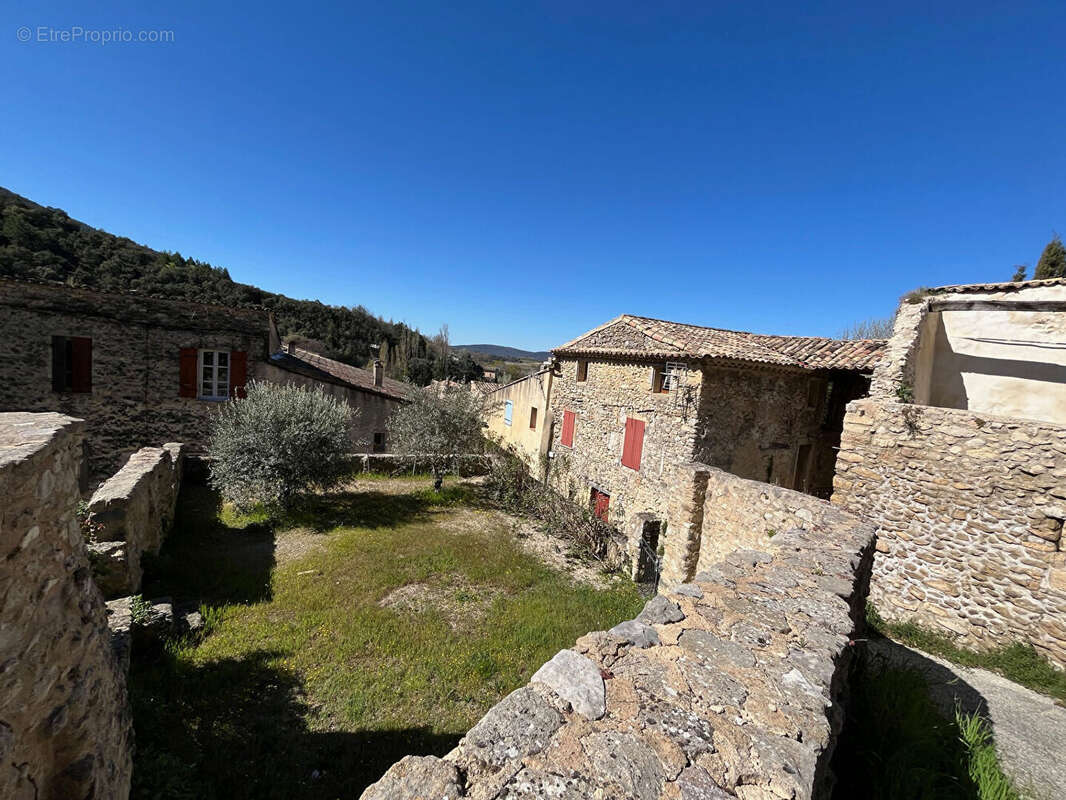 Ensemble de trois maisons Beaumont Du Ventoux - photo 4