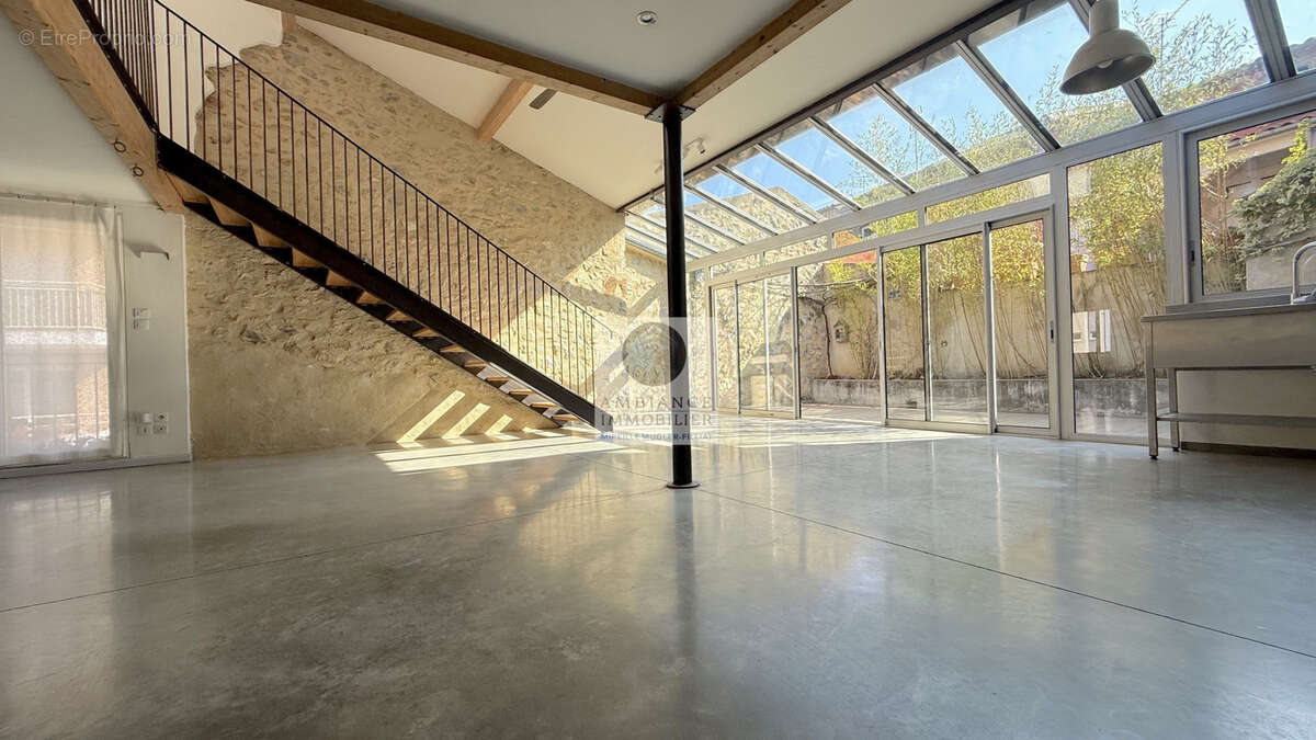 Maison à LIVRON-SUR-DROME