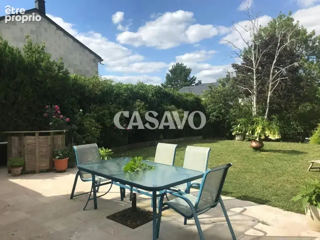 Vente Maison 8 pièces de 210m² - 92500 Rueil-Malmaison - photo 1