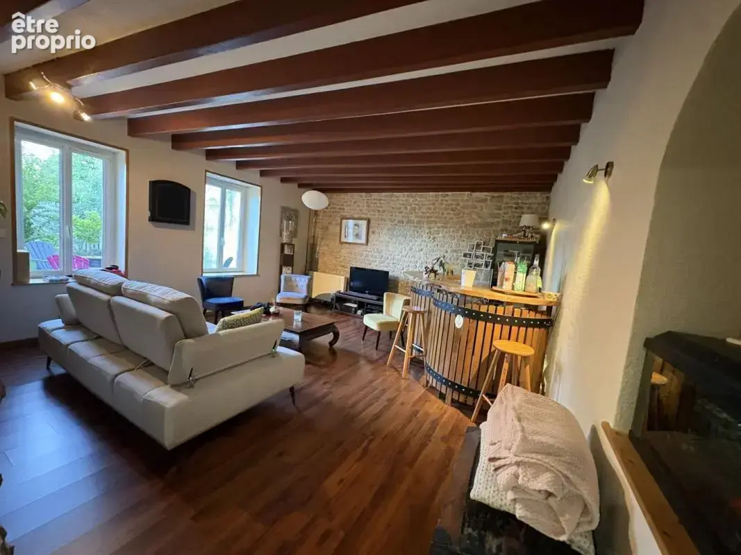 Maison 5 pièces 165 m² à vendre à Coulonges-Sur-L'autize (79160) - photo 3