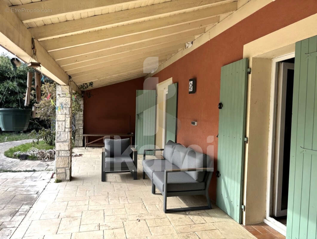 Maison à SAINT-BARTHELEMY-DE-VALS