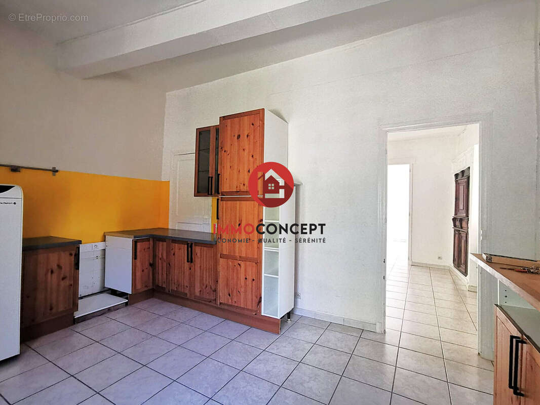 Maison 150 m² à Laudun-L'ardoise  - photo 4
