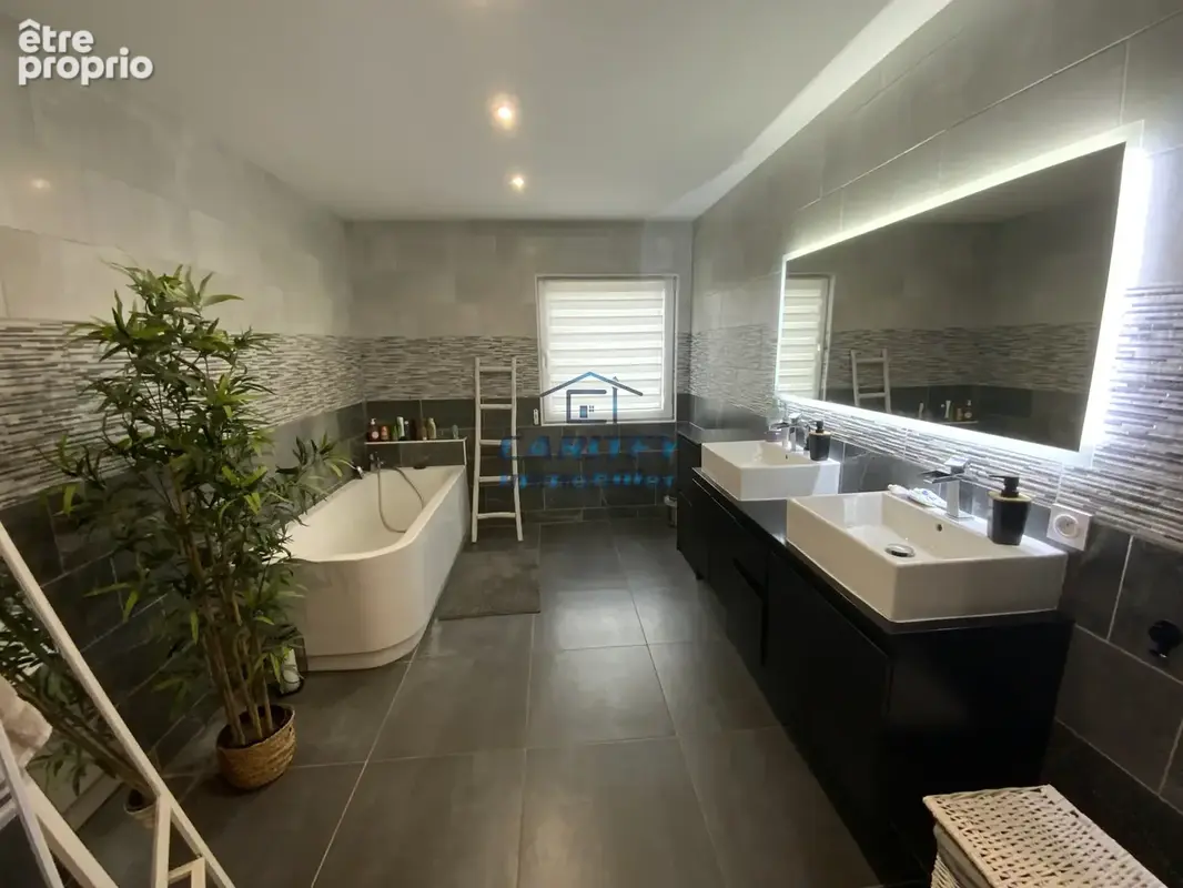 Superbe maison avec piscine à DORANS (90) - photo 19