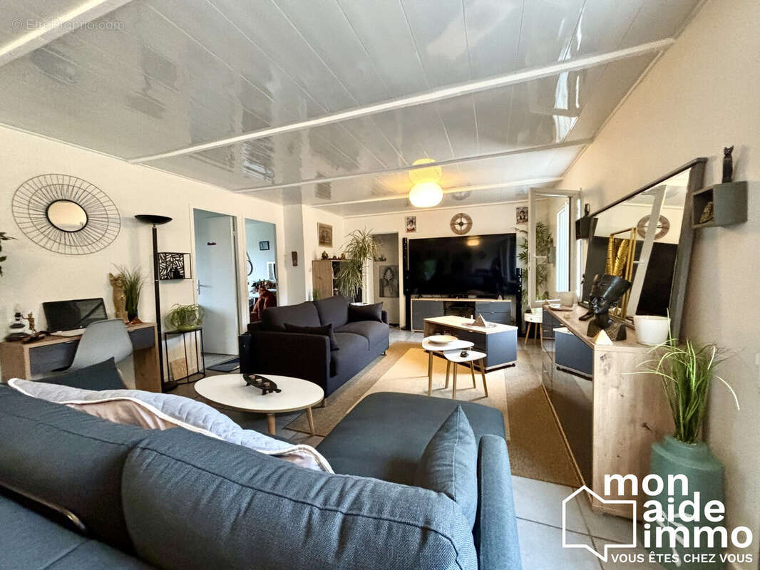 Maison à SAINT-JORY-LAS-BLOUX