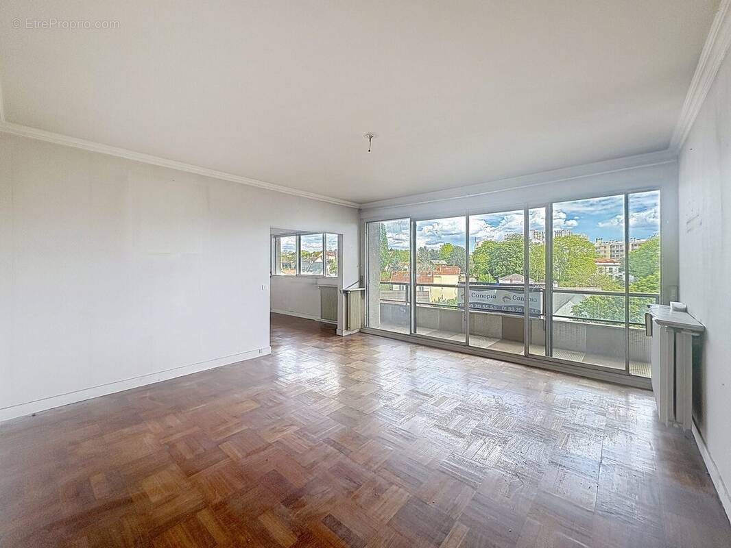 Appartement à L'HAY-LES-ROSES