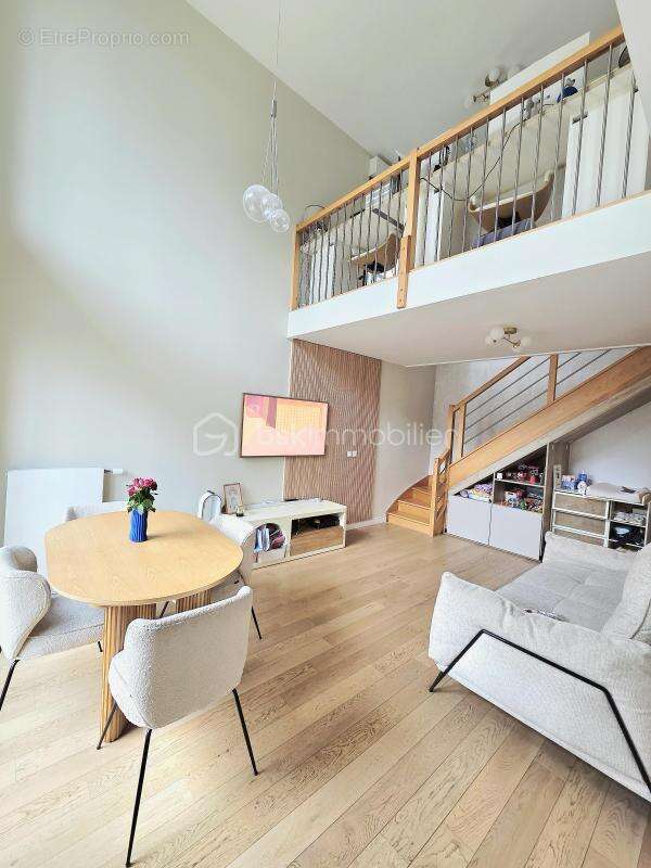 Appartement à RUEIL-MALMAISON