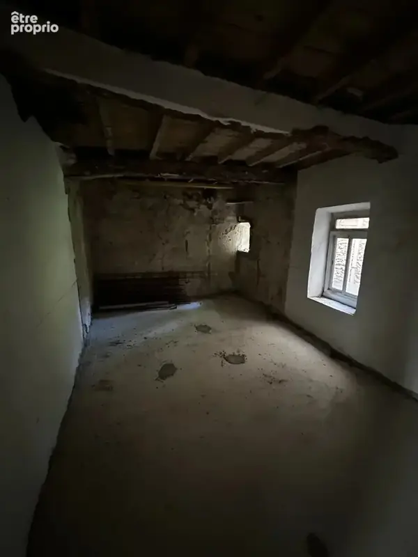 maison de village traversante à rénover. 105 m2 - photo 9