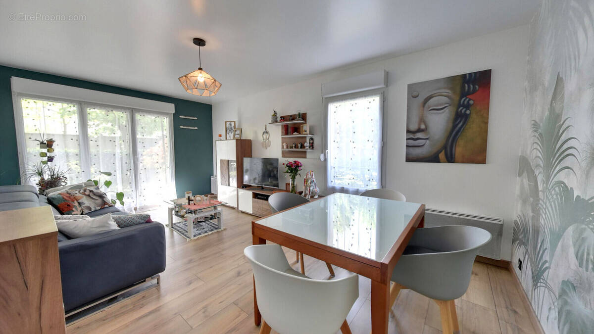 Appartement à ROISSY-EN-BRIE