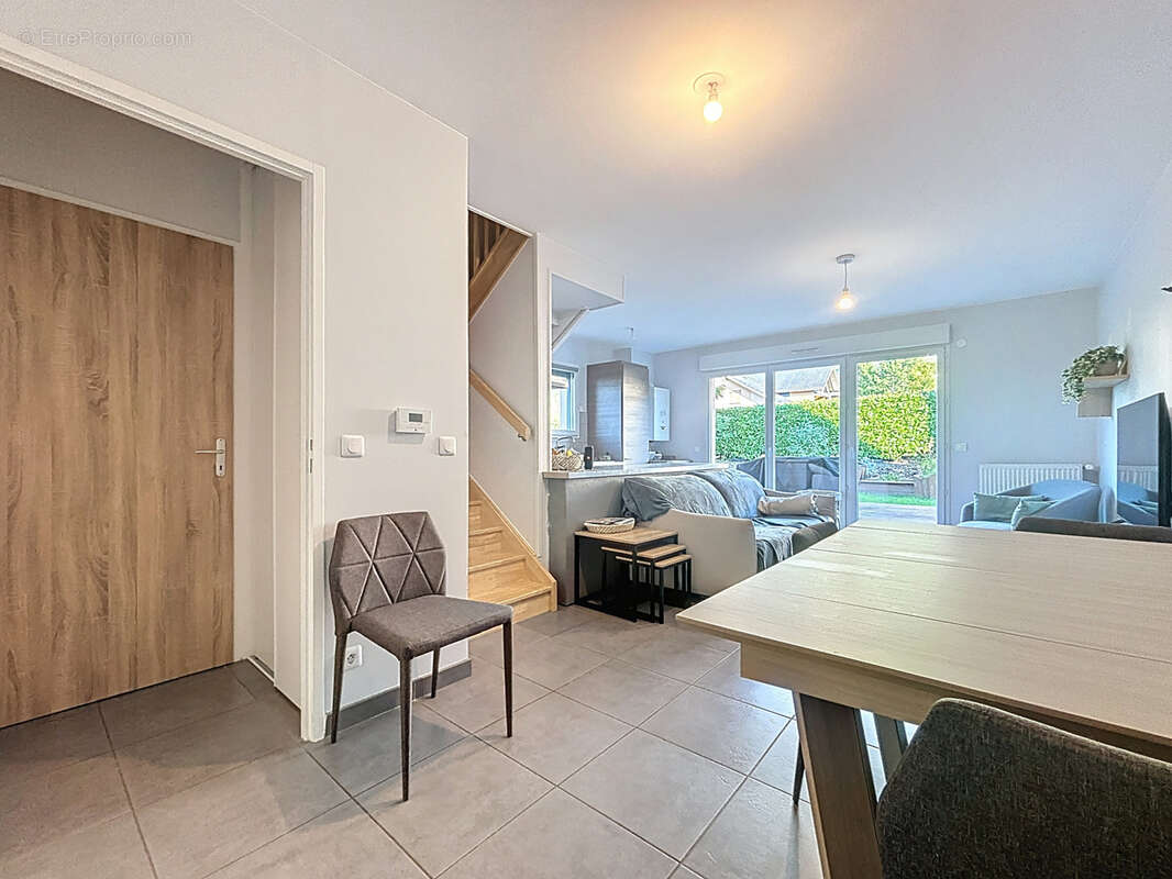 Appartement à DRUMETTAZ-CLARAFOND