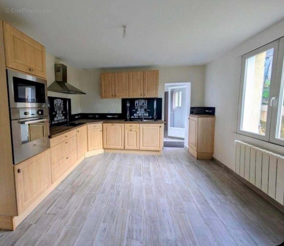 Photo 1 - Maison à SAINT-QUENTIN