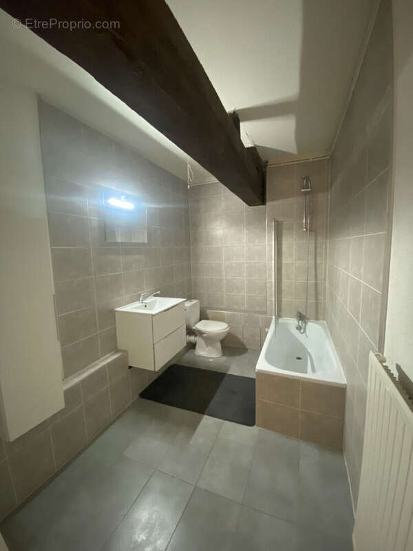 Appartement à SAINT-ETIENNE