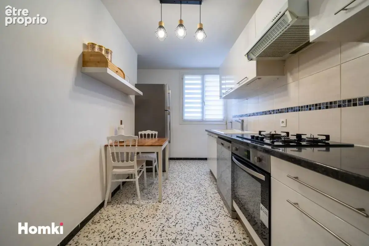 Appartement T3 de 60 m² à Avignon 84000, Avenue de Tarascon - photo 4