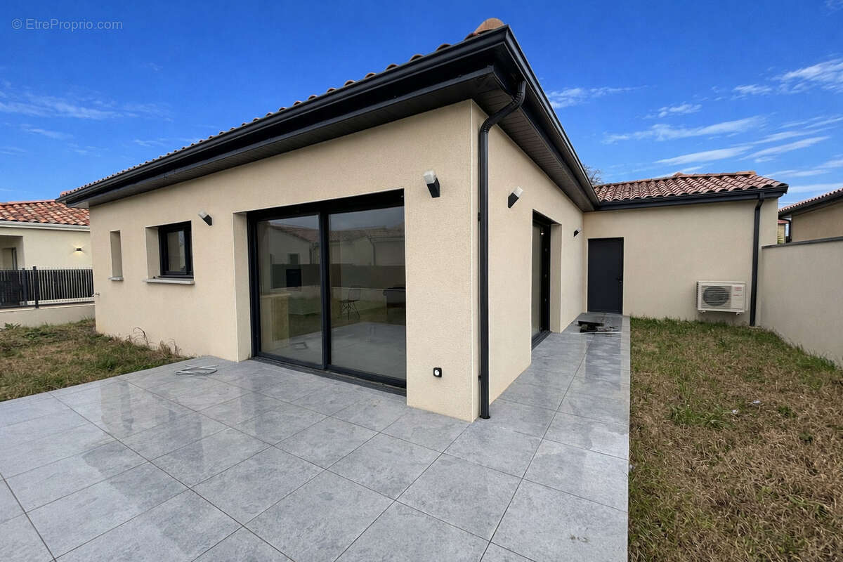 Maison à ROMANS-SUR-ISERE