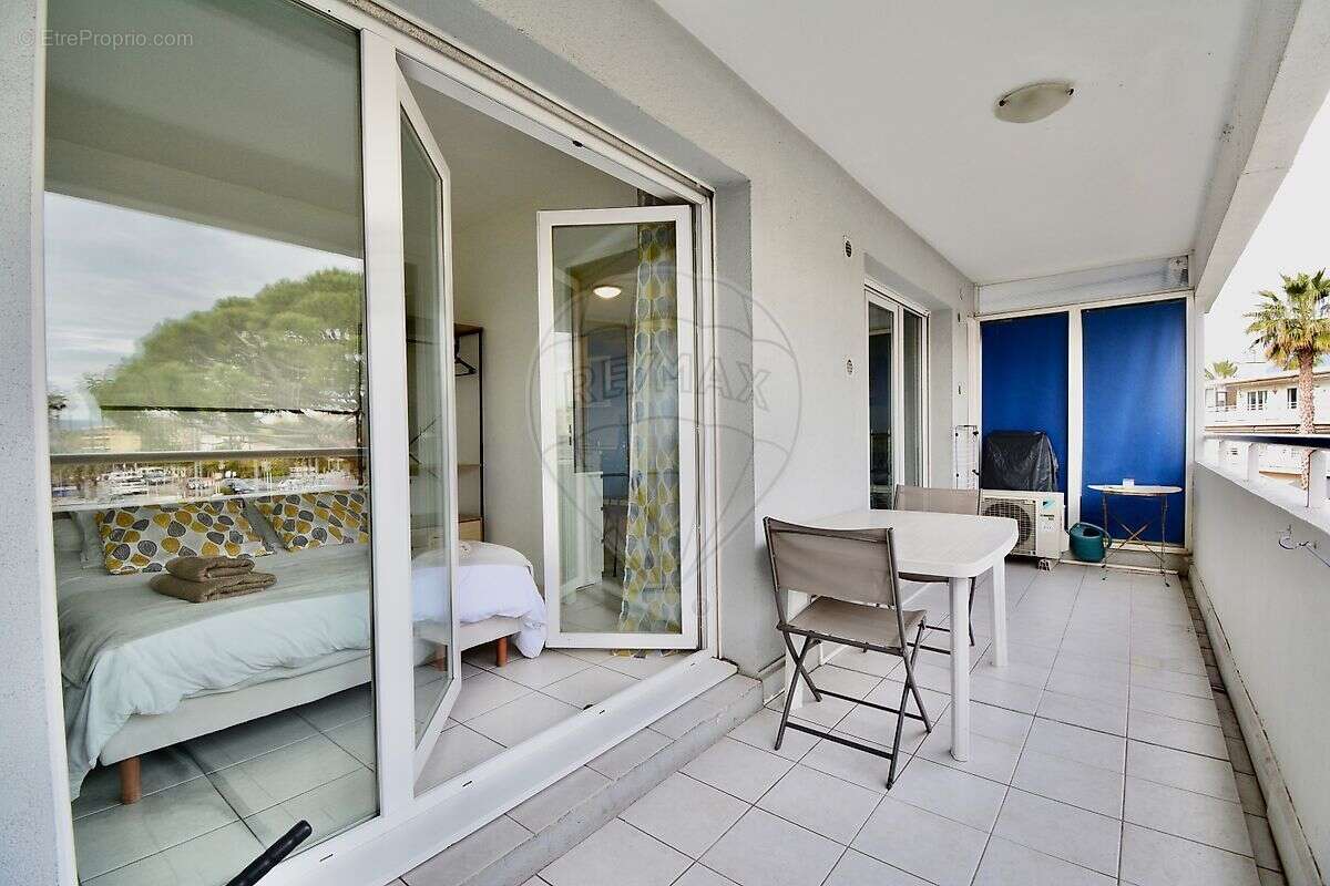 Appartement à VILLENEUVE-LOUBET