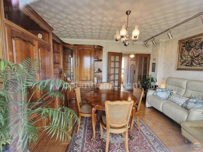 Appartement à CHOISY-LE-ROI