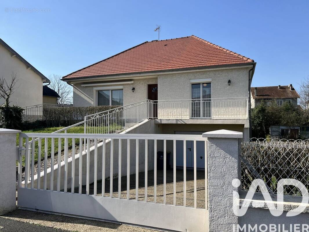 Photo 1 - Maison à DAMPNIAT