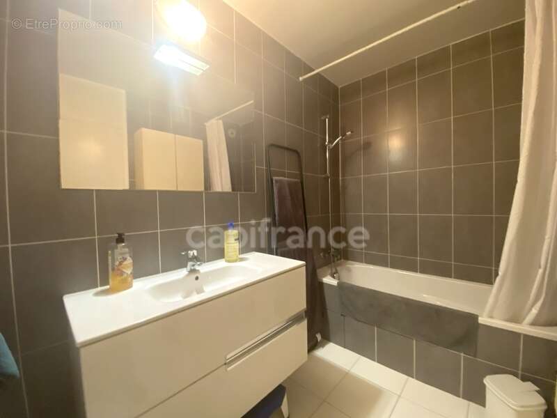 Appartement à SATHONAY-CAMP