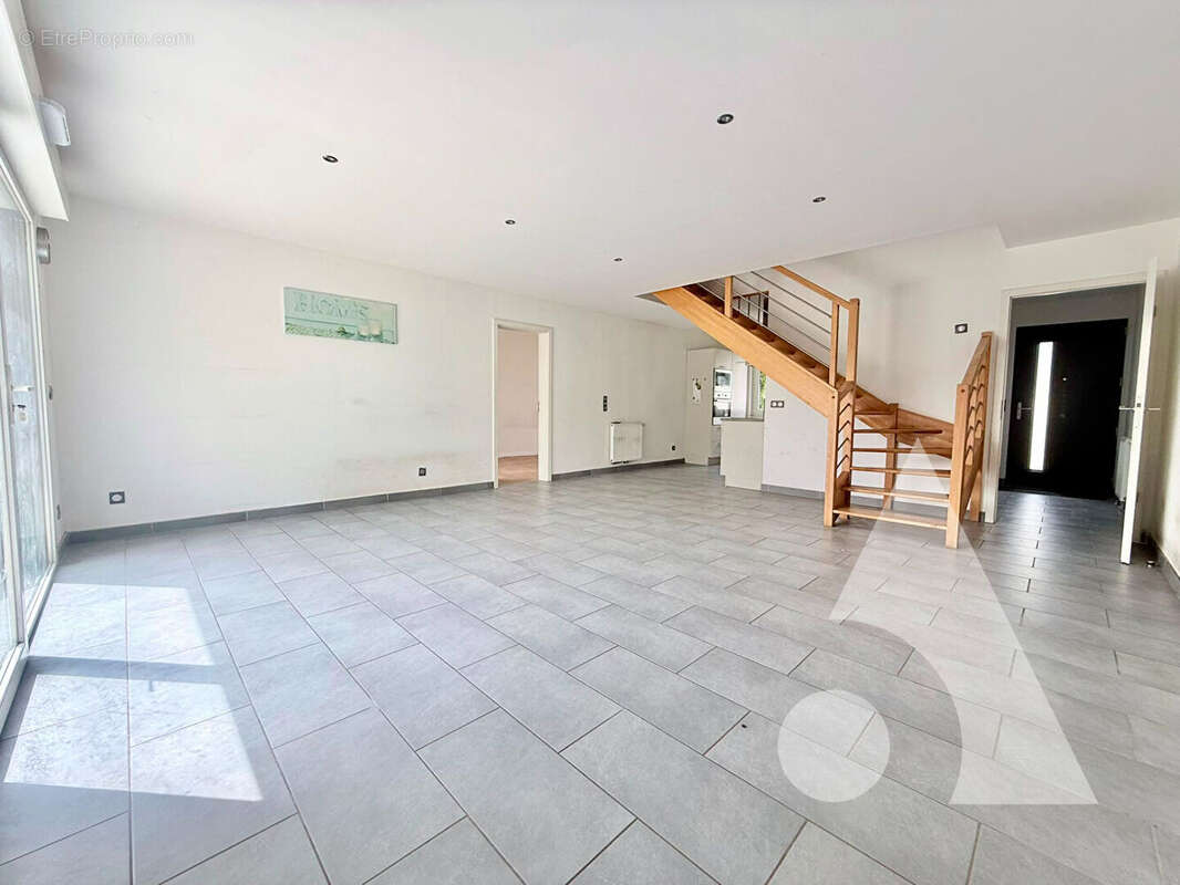 Maison 4 chambres habitable de plain pied avec jardin - photo 2