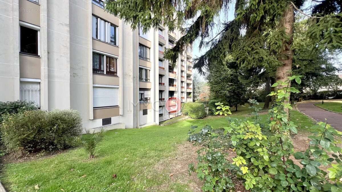 Appartement à LE RAINCY