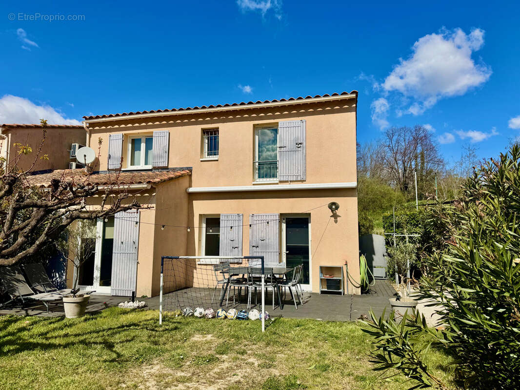 Maison à VAISON-LA-ROMAINE