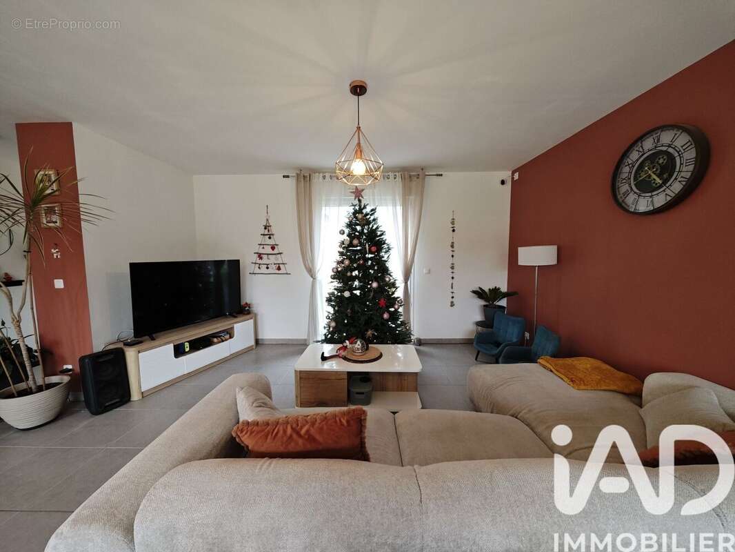 Photo 4 - Maison à ROISEL