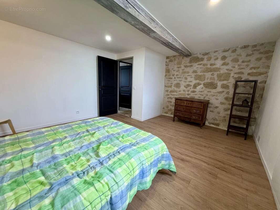 Maison à DUN-LES-PLACES