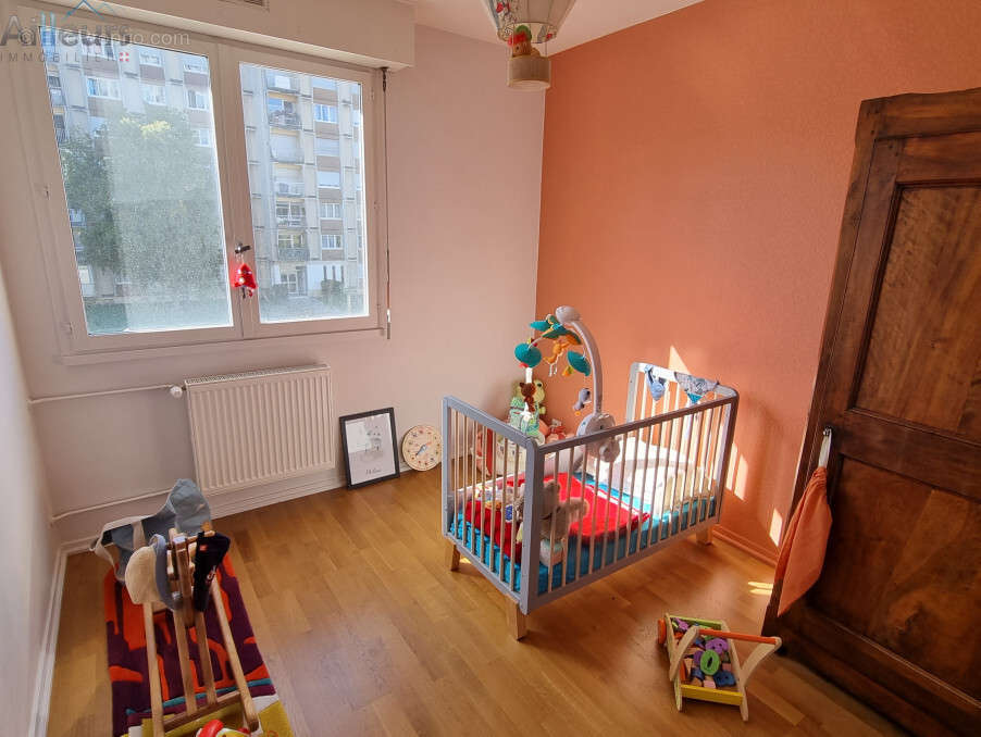 Appartement à COGNIN