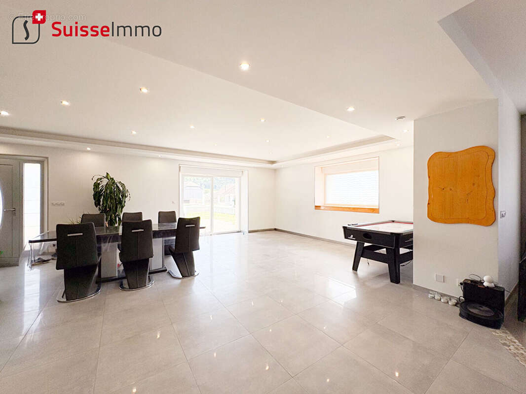 Maison  6 pièce(s) 300 m2 - photo 6