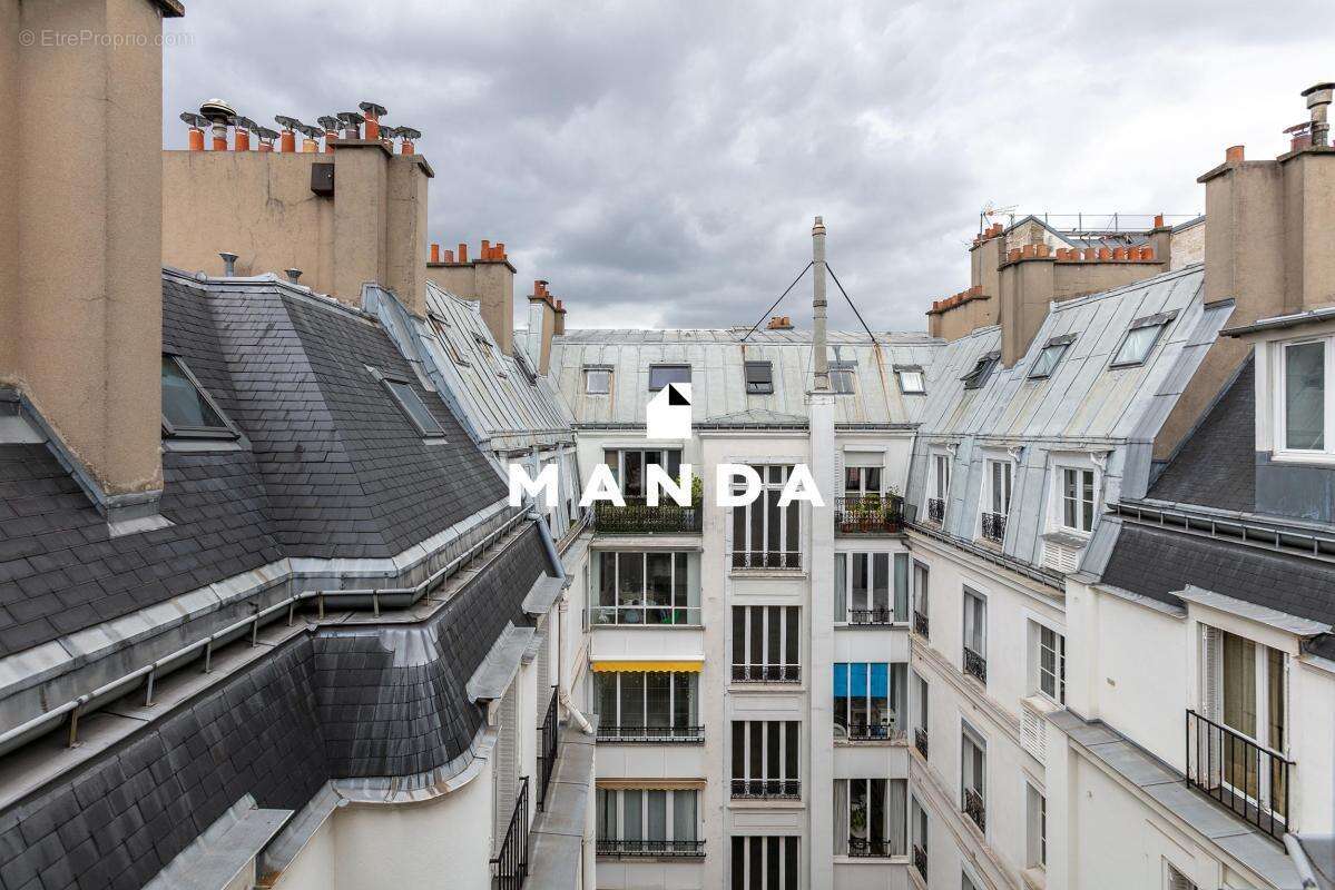 Appartement à PARIS-17E
