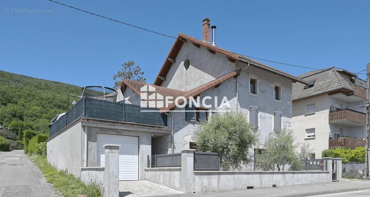 Maison à CORBONOD