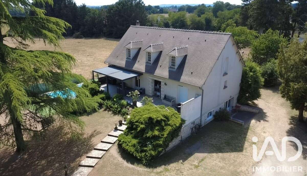 Photo 2 - Maison à SAINT-PIERRE-LES-ETIEUX