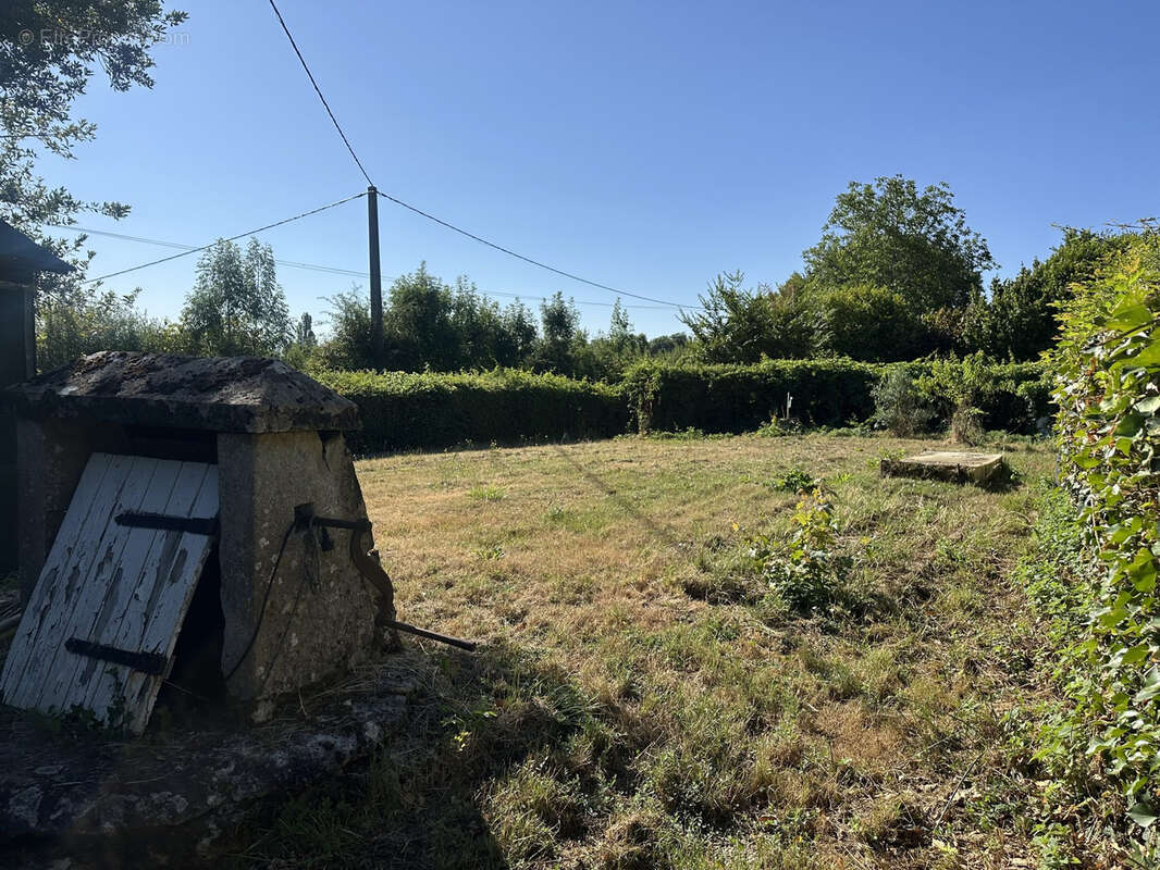 Maison à MONTGIVRAY