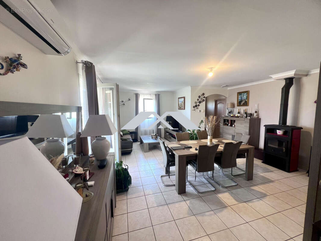Maison 116 m² à Saint-Ambroix  - photo 4