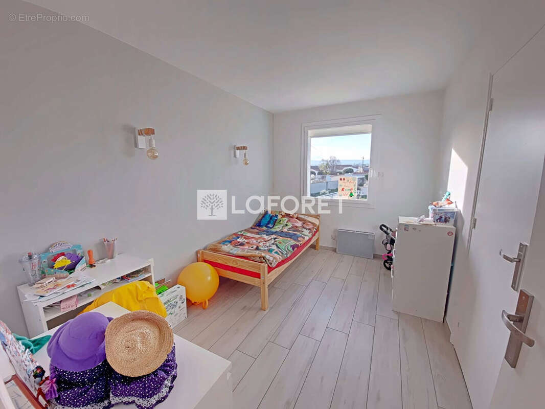 Maison à SURY-LE-COMTAL