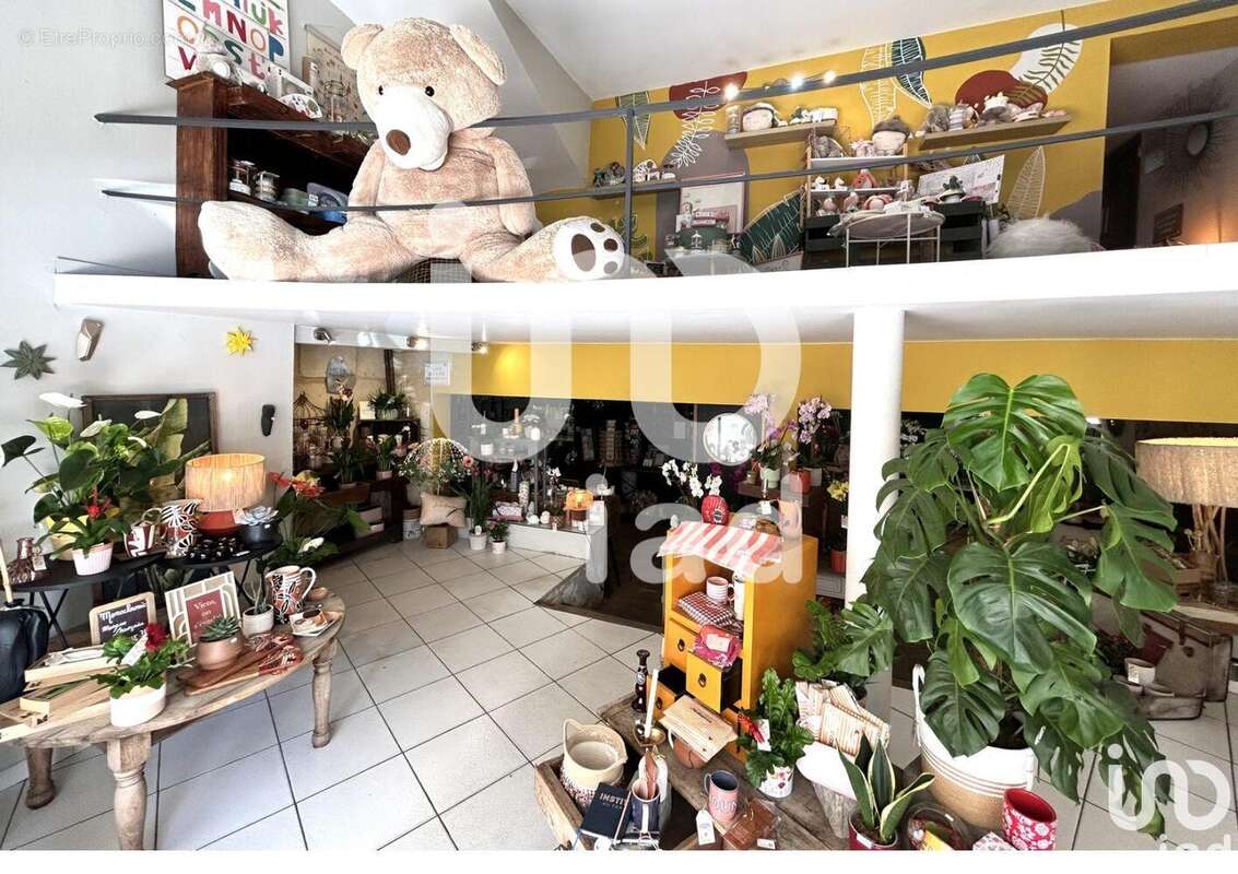 Photo 5 - Commerce à BELLEGARDE