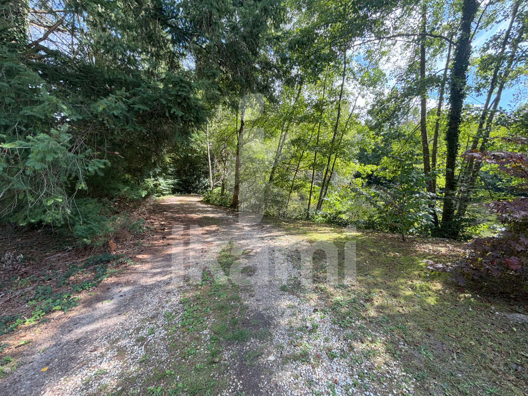 Maison à PIERREFITTE-SUR-SAULDRE