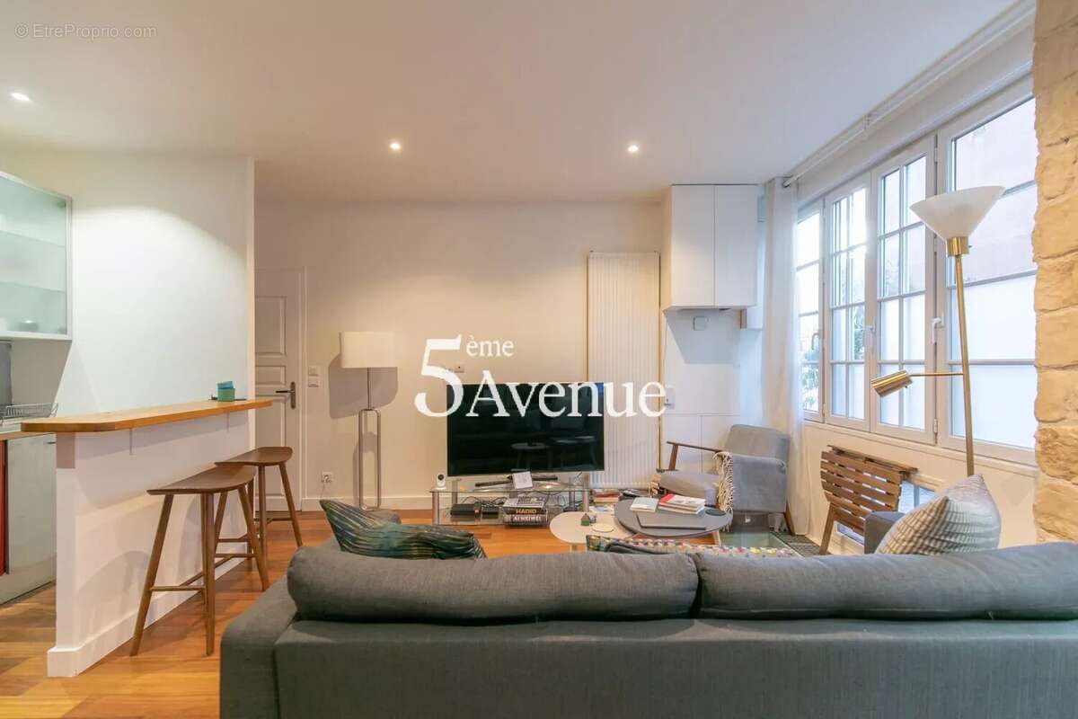 Appartement à PARIS-11E