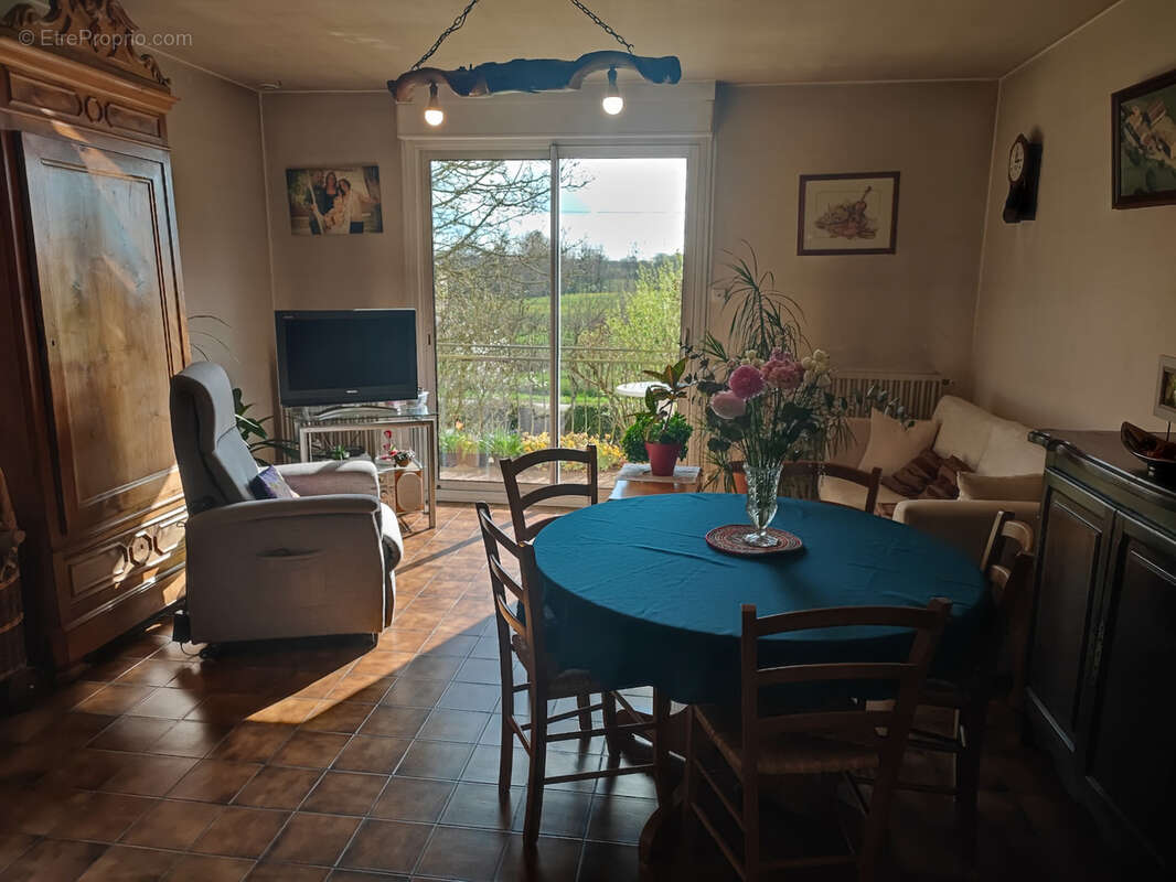 Maison à LES HERBIERS