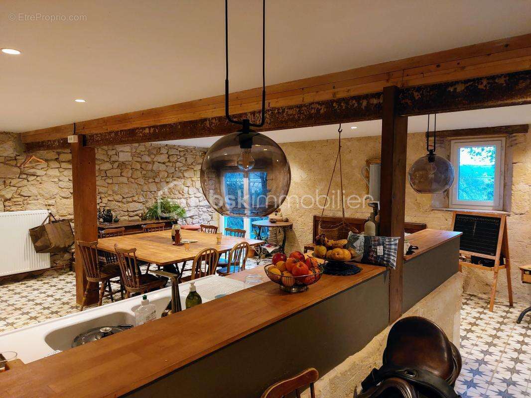 Maison à BOURDELLES