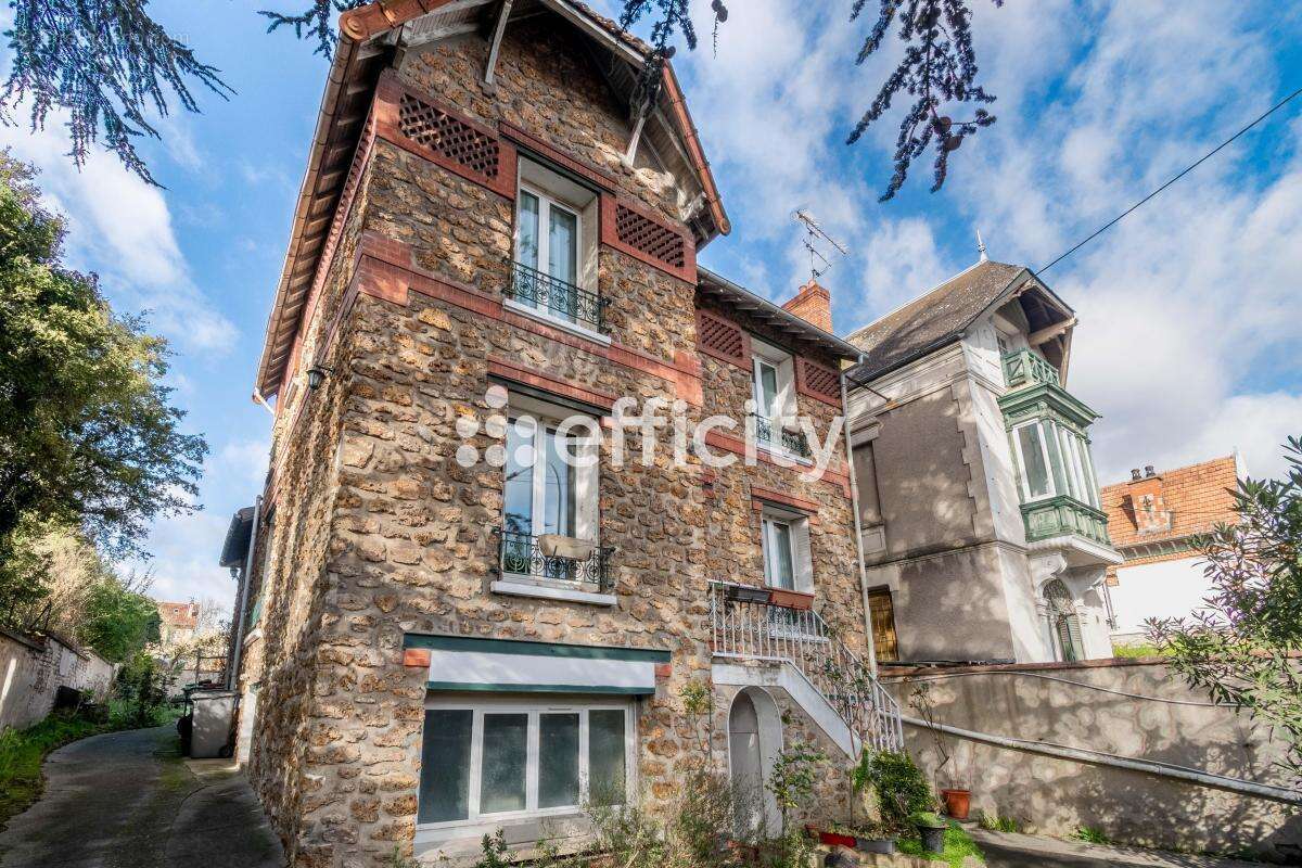 Maison à VILLENEUVE-LE-ROI