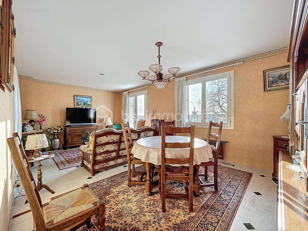 Maison à CORBEIL-ESSONNES