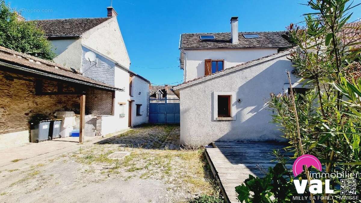 Maison à MILLY-LA-FORET