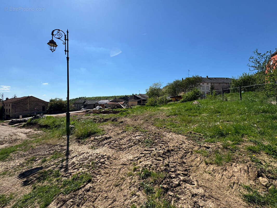Terrain à MERSCHWEILLER