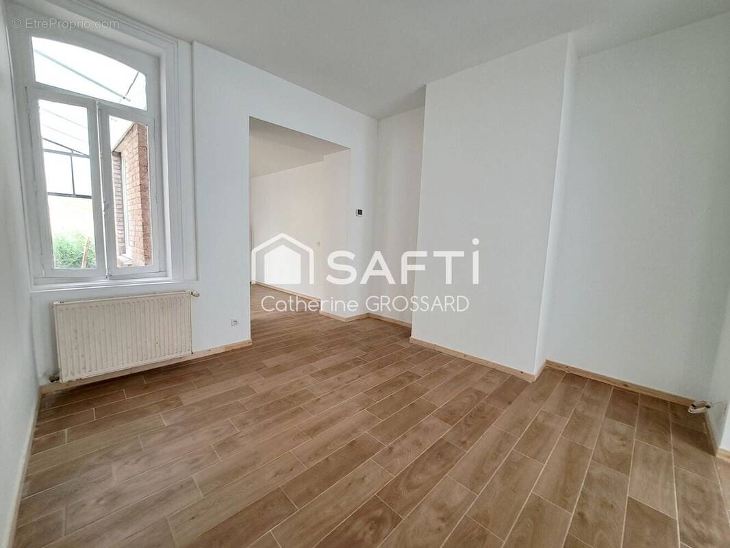 Photo 1 - Maison à ESTAIRES