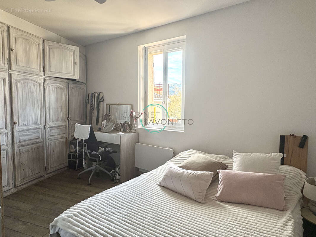 Appartement à MARSEILLE-11E