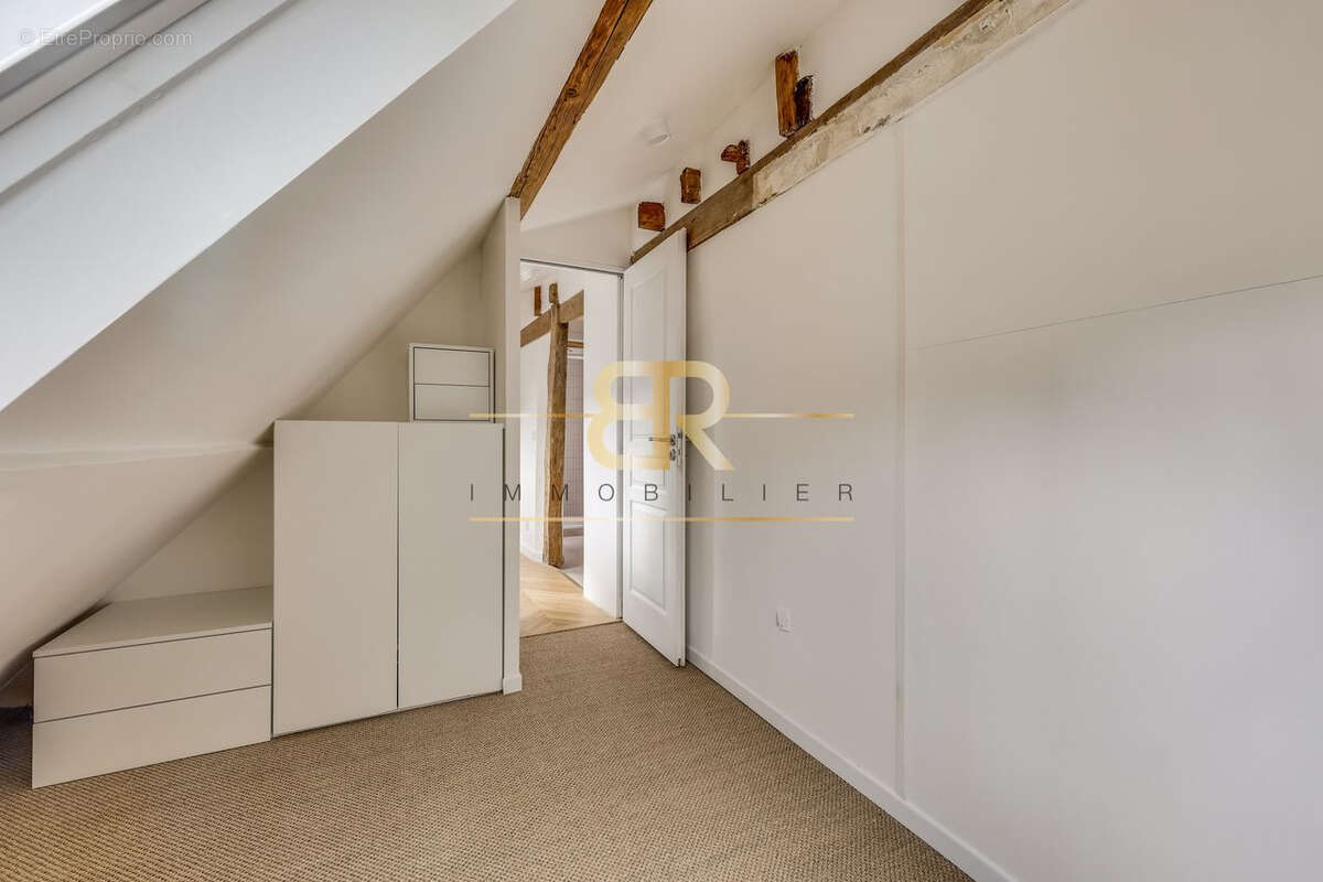 Appartement à PARIS-9E